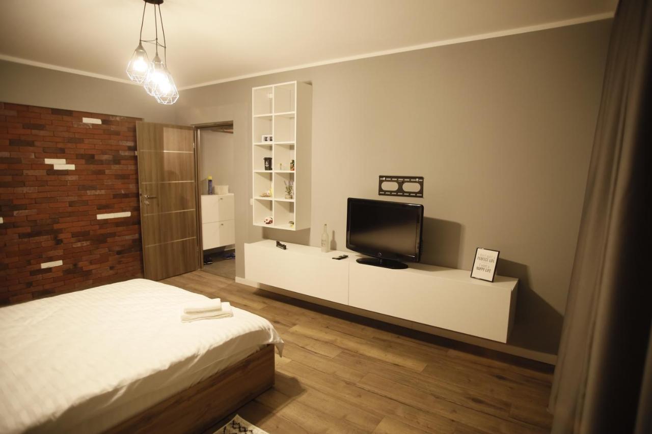 Rcc 3 Apartament Appartamento Focşani Esterno foto