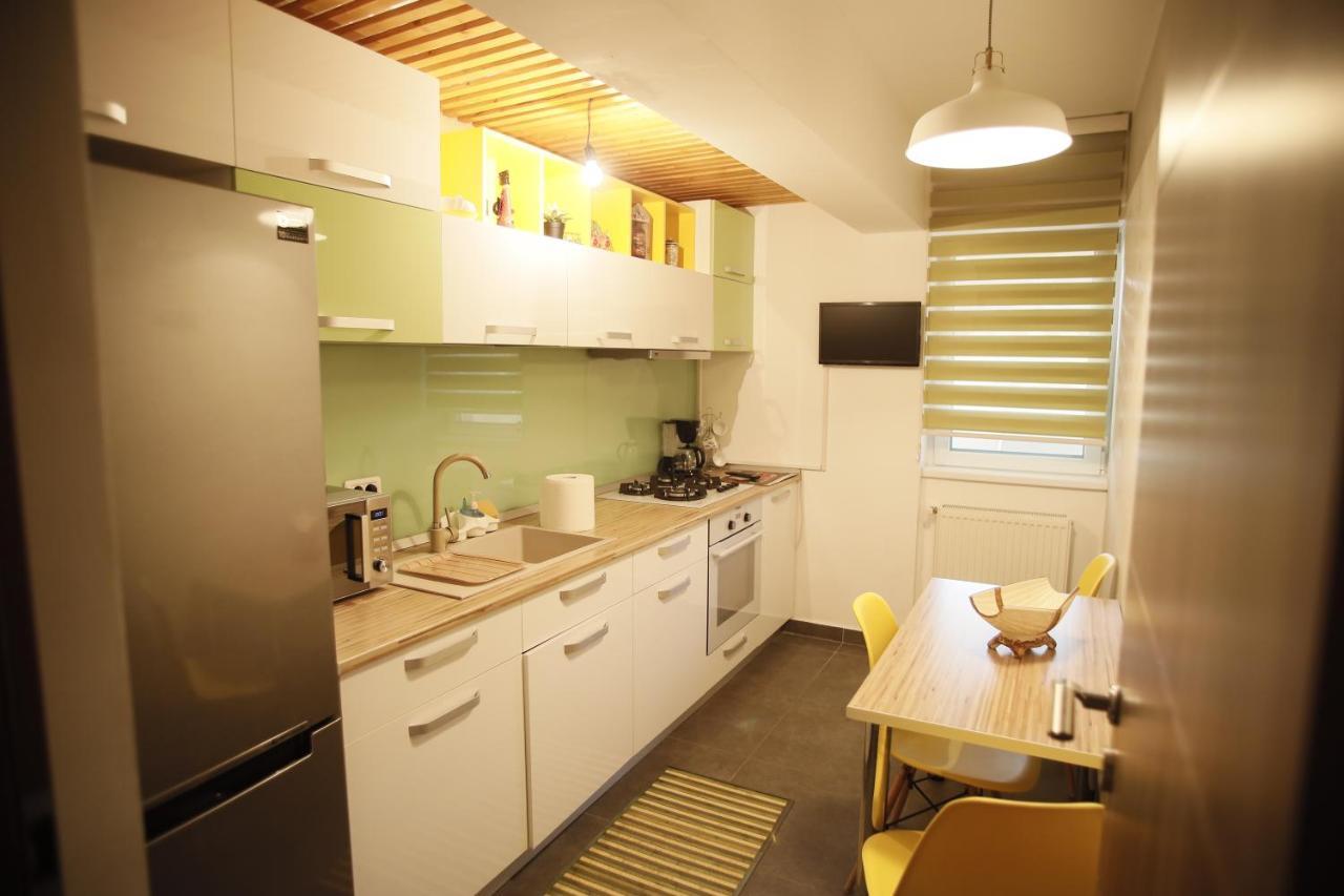 Rcc 3 Apartament Appartamento Focşani Esterno foto
